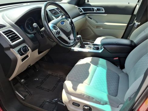 Used 2013 Ford Explorer XLT AWD/4WD image 11