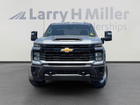 Used 2024 Chevrolet Silverado 2500 W/T AWD/4WD image 4