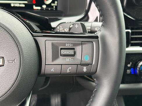 New 2025 Nissan Pathfinder Platinum image 29