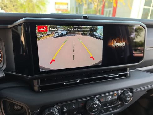 New 2026 Jeep Wrangler Unlimited Sahara AWD/4WD image 17