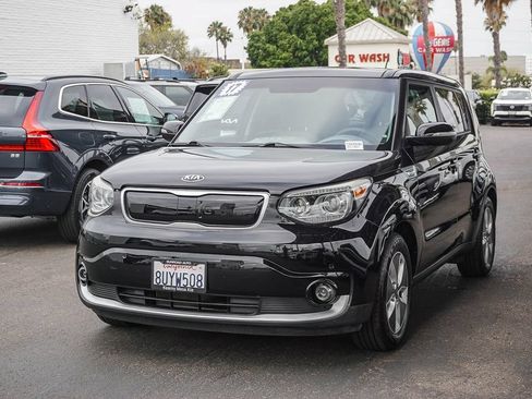 Used 2017 Kia Soul EV + w/ Sun & Fun Package FWD image 4