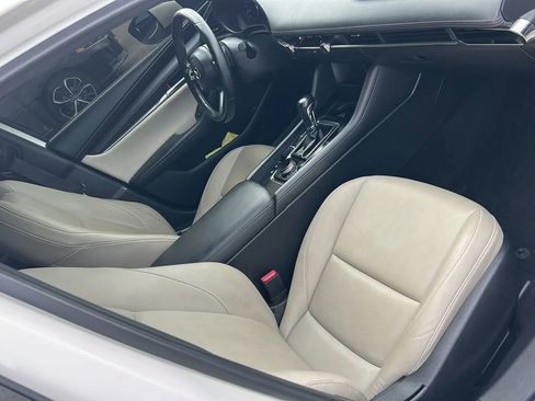 Used 2019 MAZDA MAZDA3 AWD Sedan w/ Select Package image 18