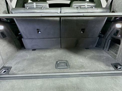 Used 2024 BMW X7 xDrive40i w/ Premium Package image 33