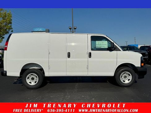 New 2026 Chevrolet Express 2500 image 1