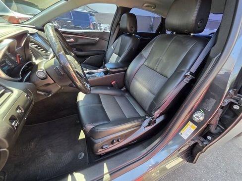 Used 2018 Chevrolet Impala LT image 13