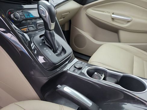 Used 2016 Ford Escape Titanium image 29