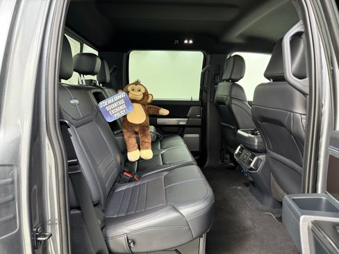 Used 2025 Ford F150 Platinum AWD/4WD image 37