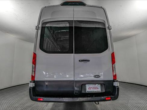 Used 2022 Ford E-Transit 148 High Roof Extended RWD image 6