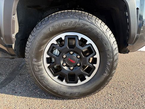 Certified 2025 Toyota Tacoma TRD Off-Road w/ TRD Off Road Premium Package image 9