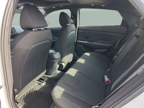 New 2026 Hyundai Elantra SEL Sport Premium FWD image 17