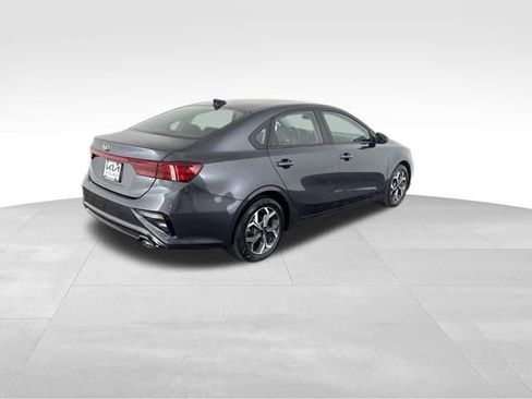 Certified 2019 Kia Forte LXS FWD image 7