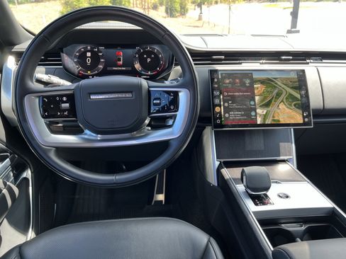 Used 2024 Land Rover Range Rover Autobiography AWD/4WD image 29
