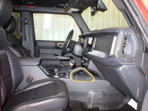 Used 2024 Ford Bronco Badlands AWD/4WD image 22