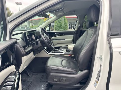 Used 2022 Kia Carnival SX image 31