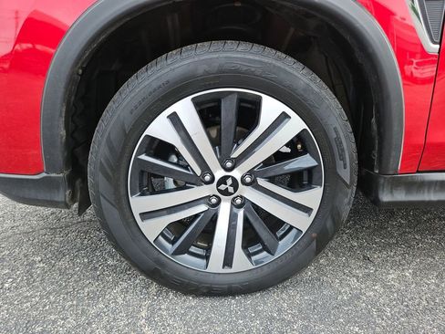 Used 2025 Mitsubishi Outlander Sport SE AWD/4WD image 29