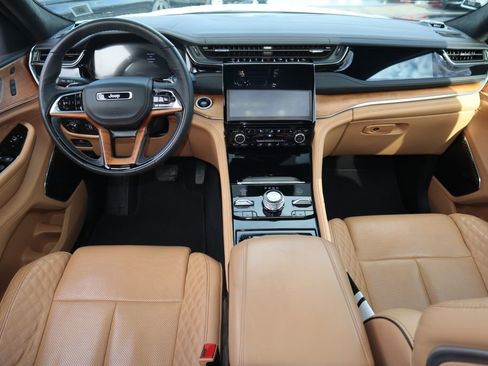 Used 2024 Jeep Grand Cherokee L Summit image 11