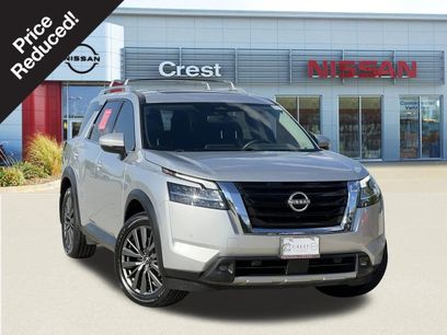 Certified 2022 Nissan Pathfinder SL w/ SL Premium Package