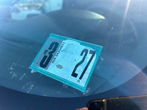 Used 2011 Ford F150 Lariat w/ Lariat Plus Pkg image 6