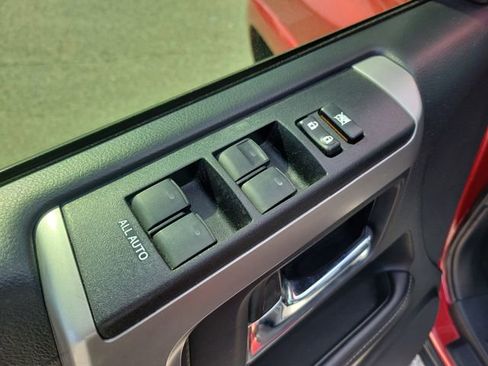 Used 2021 Toyota 4Runner SR5 AWD/4WD image 9