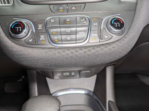 Certified 2022 Chevrolet Malibu LT FWD image 29