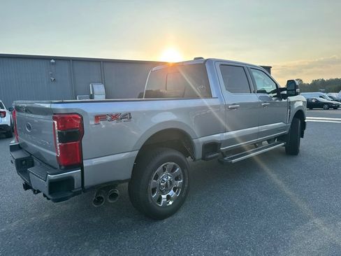 Used 2024 Ford F250 Lariat w/ Chrome Package AWD/4WD image 6