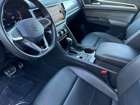Used 2021 Volkswagen Atlas Cross Sport SEL R-Line image 11