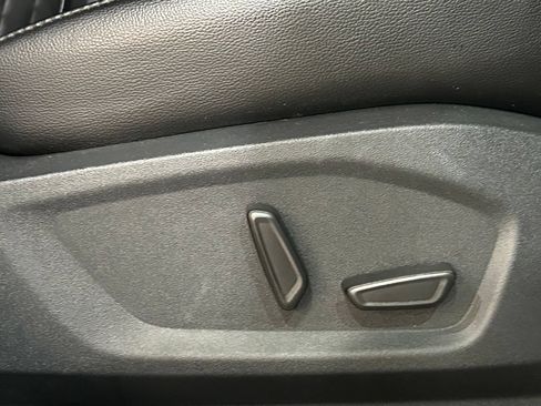 Used 2024 Ford Edge Titanium AWD/4WD image 52