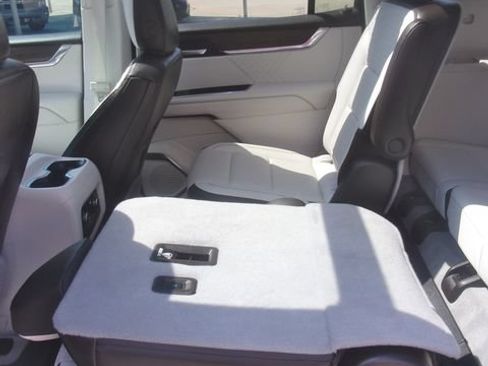 Used 2025 GMC Acadia Denali w/ Super Cruise Package AWD/4WD image 30
