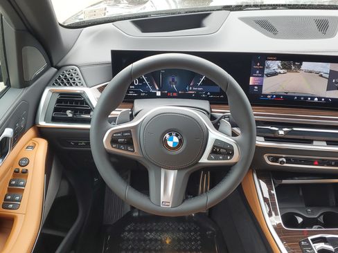 New 2026 BMW X5 xDrive40i w/ M Sport Package AWD/4WD image 23