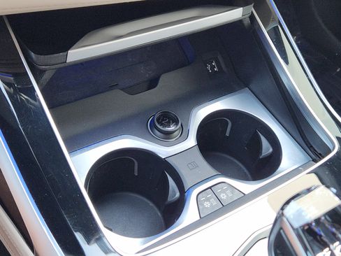 Used 2022 BMW ALPINA XB7 image 20