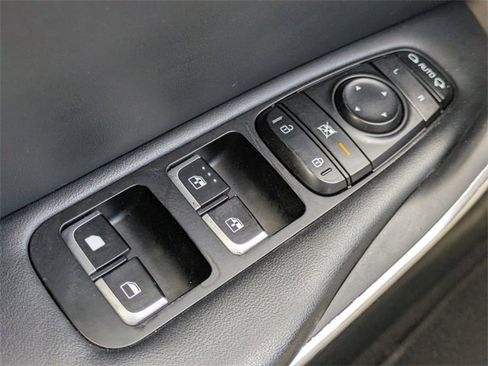 Used 2018 Kia Stinger GT2 image 25