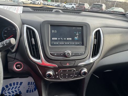 Used 2018 Chevrolet Equinox LT image 16
