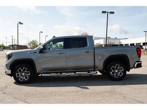 New 2026 GMC Sierra 1500 SLE w/ Preferred Package AWD/4WD image 5