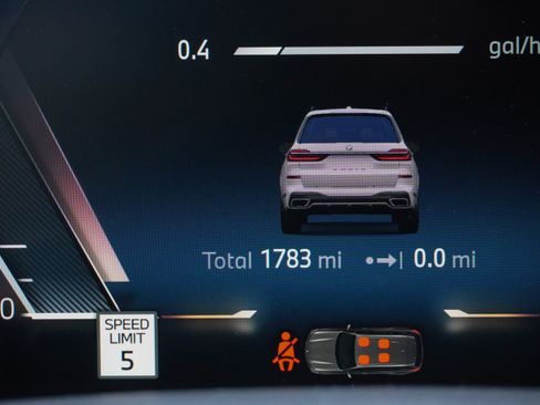 Used 2026 BMW X7 xDrive40i w/ M Sport Package AWD/4WD image 22