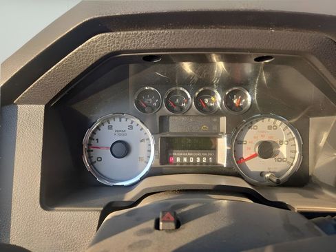 Used 2008 Ford F250 Lariat image 9