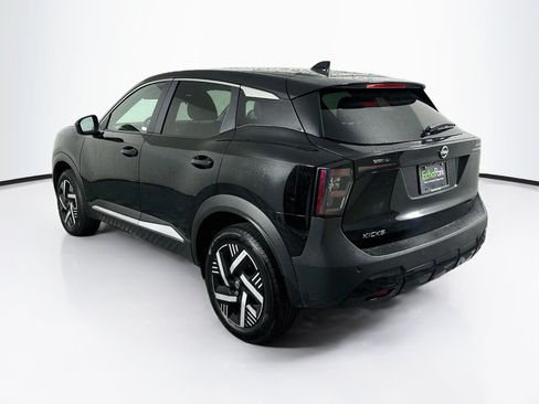 Used 2025 Nissan Kicks SV FWD image 5