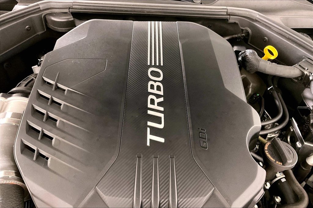 Used 2023 Genesis G70 3.3T w/ Sport Prestige Package RWD image 32