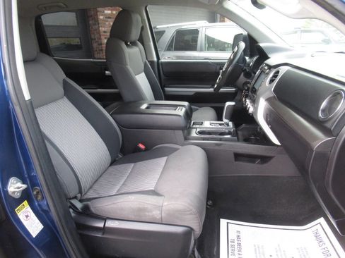 Used 2014 Toyota Tundra SR5 w/ SR5 Upgrade Package image 7