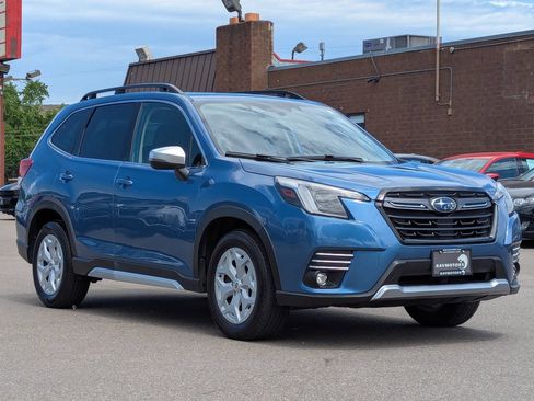 Used 2023 Subaru Forester Touring AWD/4WD image 5