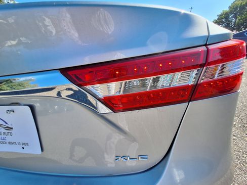 Used 2015 Toyota Avalon XLE Touring image 13