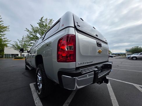 Used 2013 Chevrolet Silverado 3500 LT w/ Interior Plus Package AWD/4WD image 11