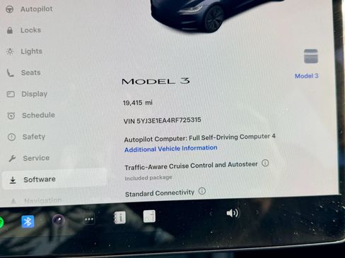 Used 2024 Tesla Model 3 Standard Range RWD image 46