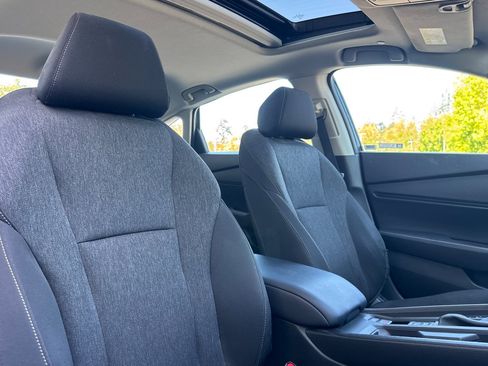 Used 2023 Honda Accord EX image 31