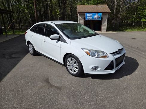 Used 2012 Ford Focus SE FWD image 8