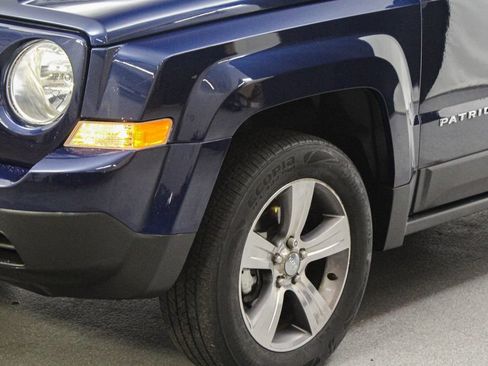 Used 2017 Jeep Patriot High Altitude AWD/4WD image 5