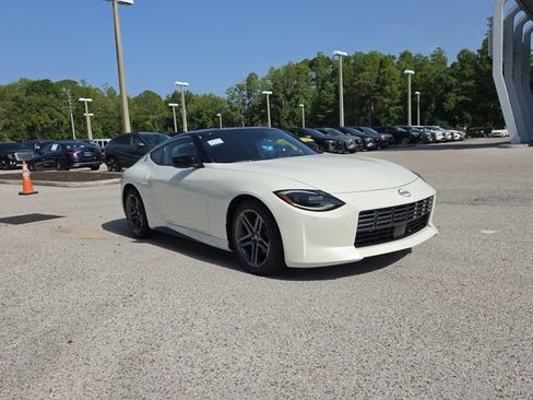 New 2026 Nissan Z Sport w/ Floor Mat Package RWD image 2