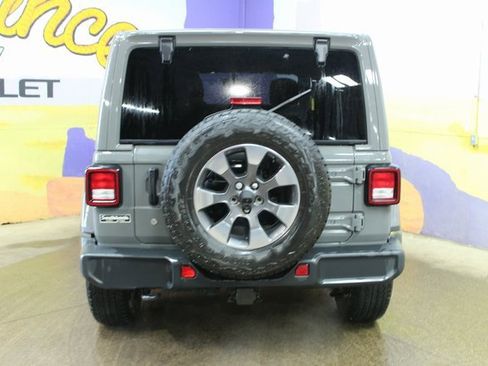 Used 2019 Jeep Wrangler Unlimited Sahara w/ Uconnect 4C Nav & Sound Group image 7