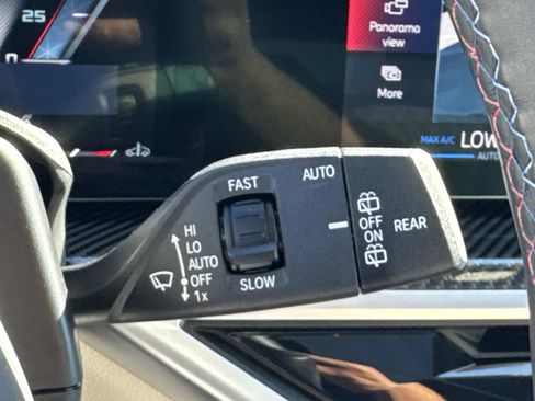 Used 2025 BMW X5 M60i image 29