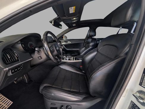 Used 2018 Kia Stinger GT2 RWD image 20