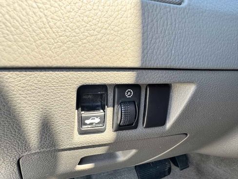 Used 2006 Nissan Altima 3.5 SE FWD image 38